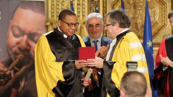 Wynton receiving an Honorary Doctorate by University Jean Moulin Lyon3